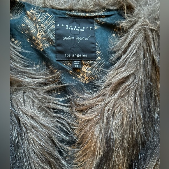Sanctuary faux fur vest size XS - Picture 2 of 3